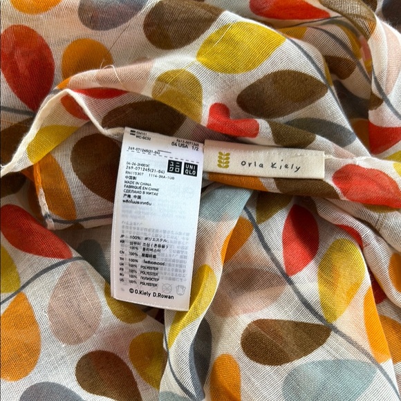 EUC Orla Kiely x Uniqlo scarf - Picture 2 of 3
